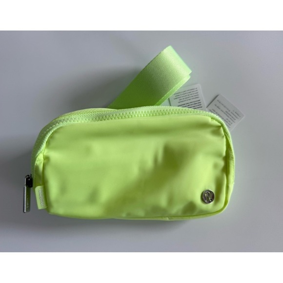 New Lululemon Everywhere Belt Bag Neon Adjustable Strap FZAP NWT - Picture 1 of 9